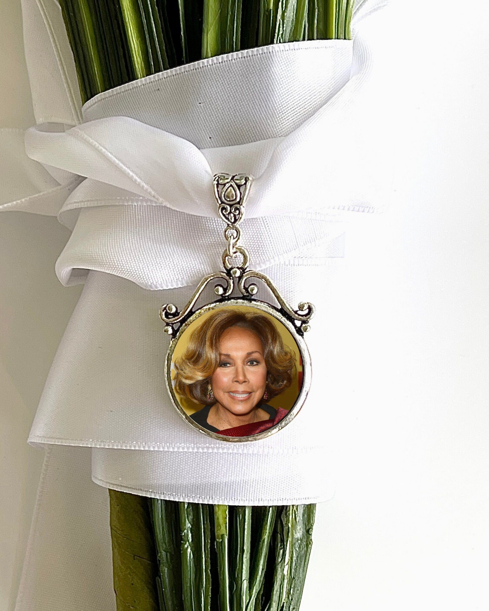 Bridal bouquet memorial photo on sale charm